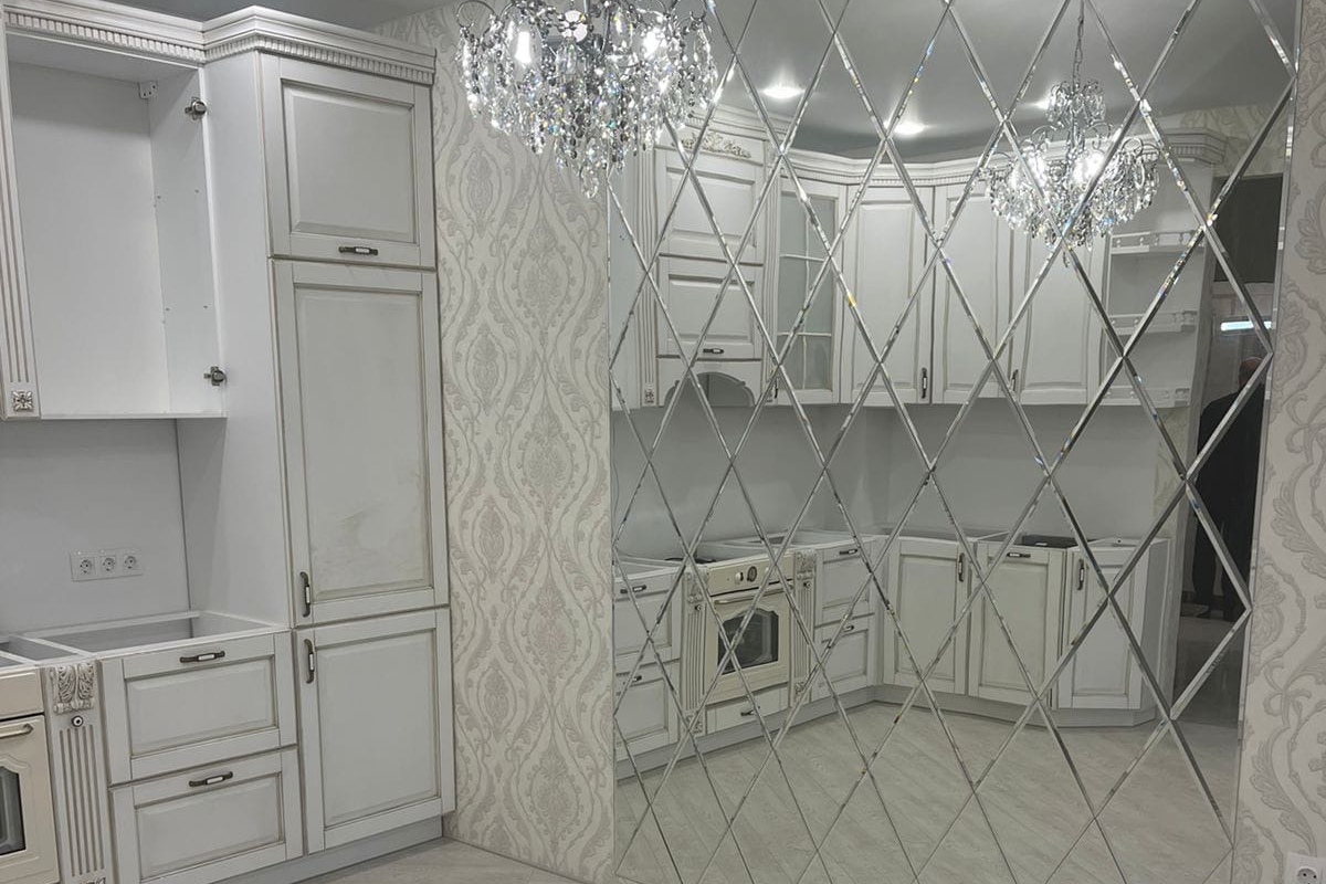 Резка зеркальной плитки Резка зеркальной плитки